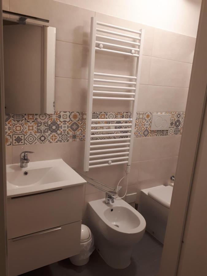Le Camere Di Sabrina Con Bagno In Camera Sarzana Exterior photo